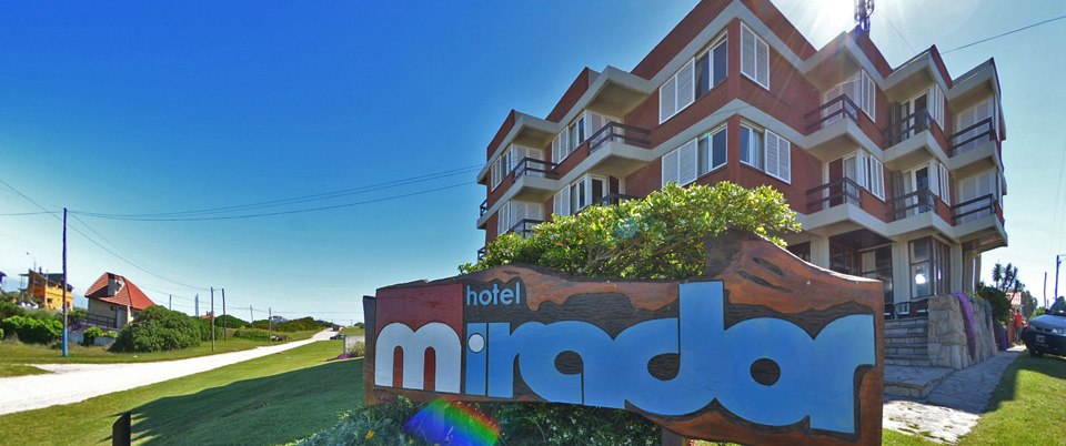 Frente del Hotel Mirador en Mar Chiquita